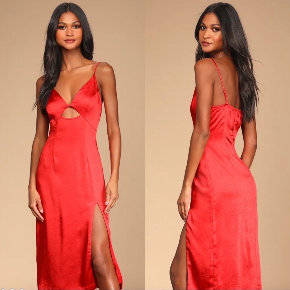 🎄NWOT Lulu’s red midi dress medium